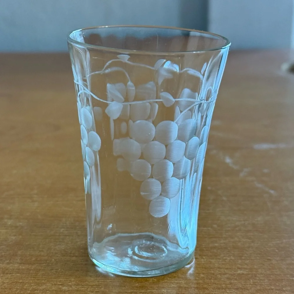 Vintage clear, glass etched grapes,‎ shot glass